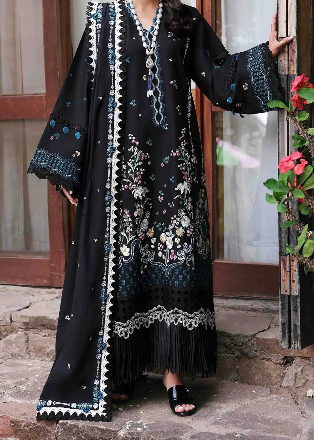 Hazel W5076 Embroidered Lawn Fabric Unstitched 3 Piece Dress
